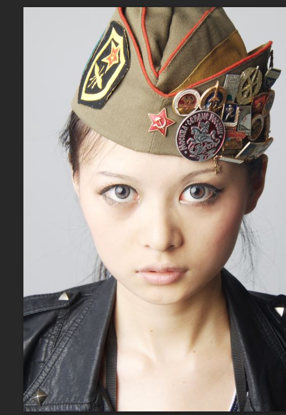 PS如何给人像增加上美美的睫毛？